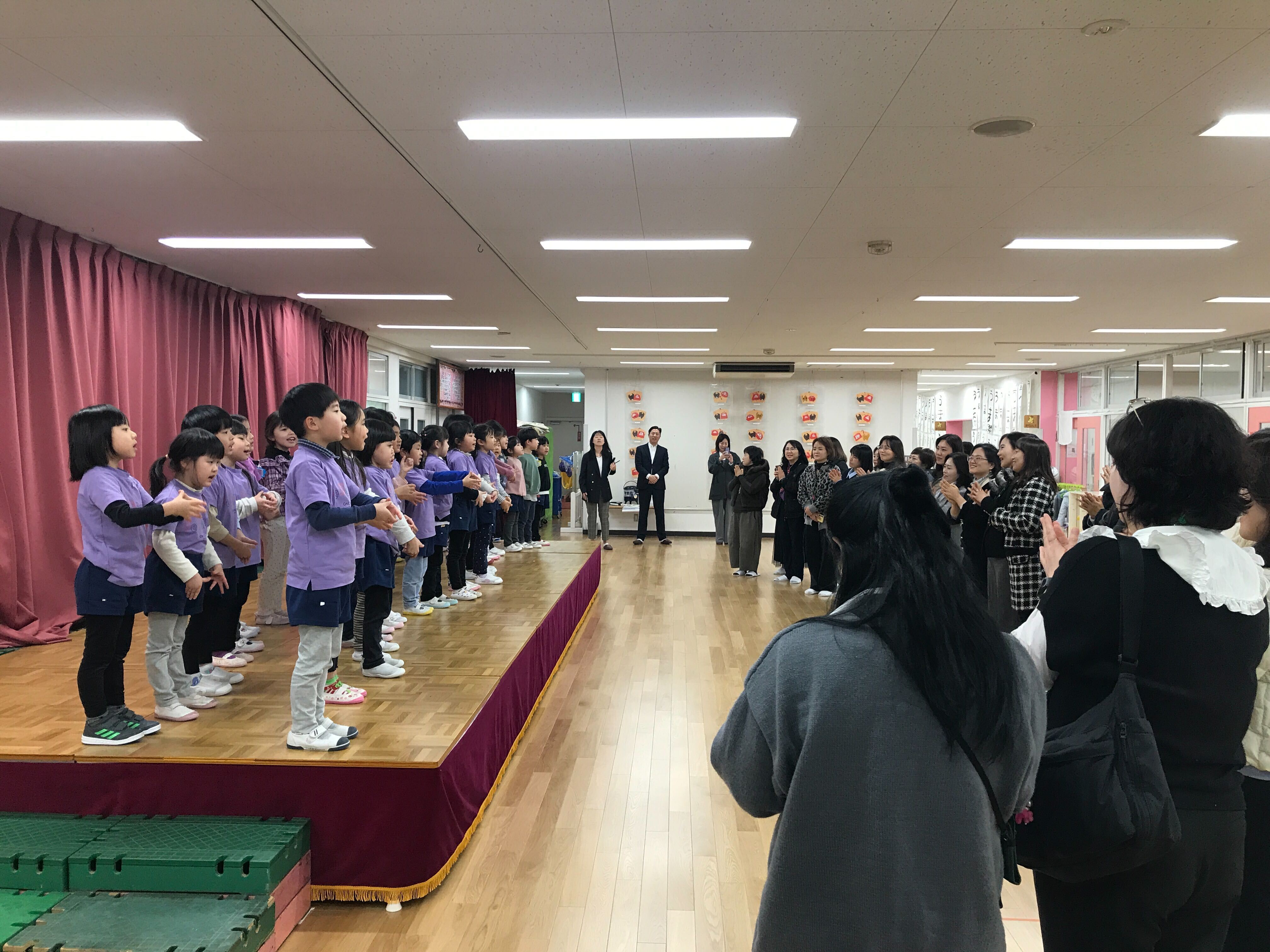 5歳児より韓国語で歌のプレゼント